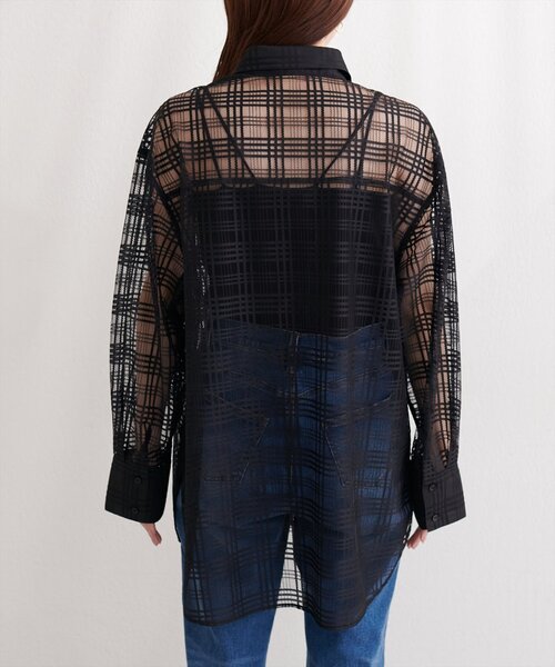 natural couture(ナチュラルクチュール)の「シアーチェックシャツ(シャツ/ブラウス・レディース・ライトベージュ/オフホワイト/ブラック・FREE)」の15枚目の写真