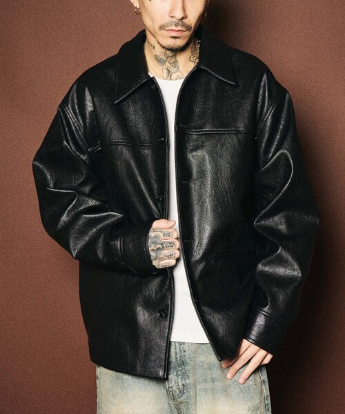 Subciety(サブサエティ)の「Faux leather car coat(ライダースジャケット・メンズ・ブラウン/ブラック・MEDIUM/LARGE/X-LARGE/SMALL)」の1枚目の写真