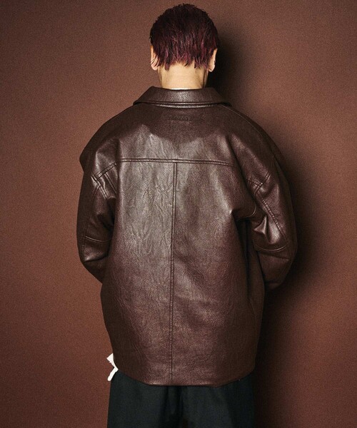Subciety(サブサエティ)の「Faux leather car coat(ライダースジャケット・メンズ・ブラウン/ブラック・MEDIUM/LARGE/X-LARGE/SMALL)」の21枚目の写真