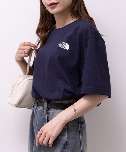 THE NORTH FACE(ザノースフェイス)の「THE NORTH FACE(ザ・ノースフェイス)/ワンポイントロゴ 半袖 コットン Tシャツ/M'S COTTON BASIC S/S R/TEE(Tシャツ/カットソー・レディース・ブラック/グレー/ホワイト/ホワイト系その他/ダークネイビー/ブルー系その他・L/M/S/XXL/XL)」の6枚目の写真