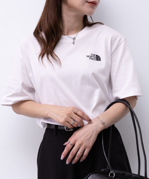 THE NORTH FACE(ザノースフェイス)の「THE NORTH FACE(ザ・ノースフェイス)/ワンポイントロゴ 半袖 コットン Tシャツ/M'S COTTON BASIC S/S R/TEE(Tシャツ/カットソー・レディース・ブラック/グレー/ホワイト/ホワイト系その他/ダークネイビー/ブルー系その他・L/M/S/XXL/XL)」の10枚目の写真
