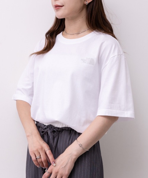 THE NORTH FACE(ザノースフェイス)の「THE NORTH FACE(ザ・ノースフェイス)/ワンポイントロゴ 半袖 コットン Tシャツ/M'S COTTON BASIC S/S R/TEE(Tシャツ/カットソー・レディース・ブラック/グレー/ホワイト/ホワイト系その他/ダークネイビー/ブルー系その他・L/M/S/XXL/XL)」の15枚目の写真