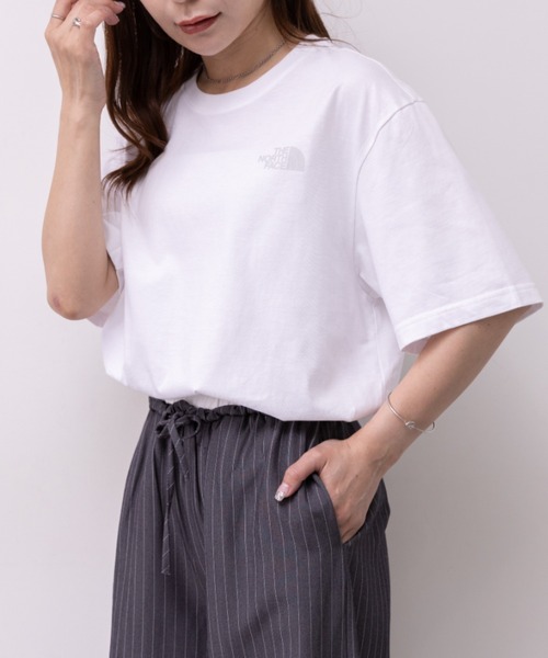 THE NORTH FACE(ザノースフェイス)の「THE NORTH FACE(ザ・ノースフェイス)/ワンポイントロゴ 半袖 コットン Tシャツ/M'S COTTON BASIC S/S R/TEE(Tシャツ/カットソー・レディース・ブラック/グレー/ホワイト/ホワイト系その他/ダークネイビー/ブルー系その他・L/M/S/XXL/XL)」の16枚目の写真