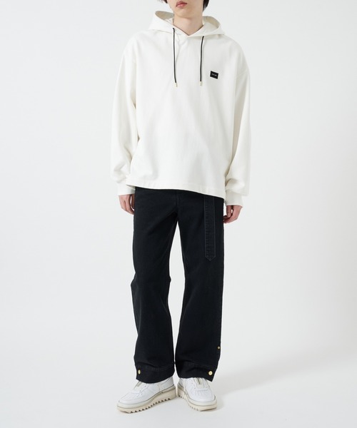 CULLNI(クルニ)の「【CULLNI】French Terry Embroidery Patch Hoodie(パーカー・メンズ・ライトパープル/ブラック/ホワイト・1/2)」の4枚目の写真