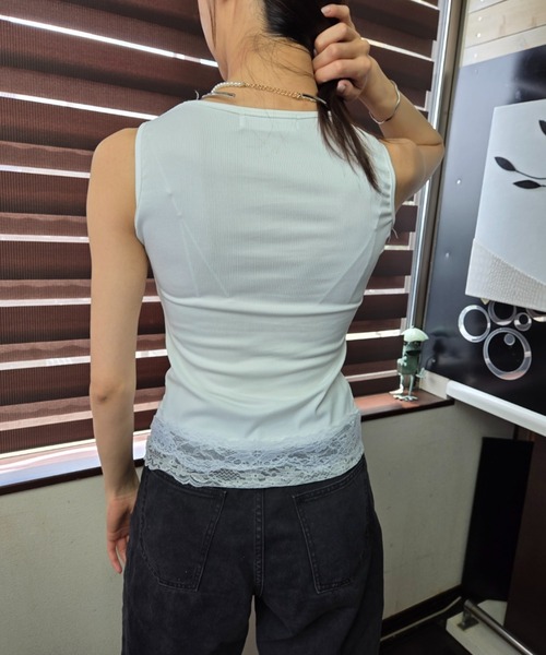 ｔｏｌｅｎｅ（トレネ）の「【裾レースで甘さをひとさじ】レイヤードに映えるレースフリルタンクトップ（タンクトップ・レディース・ホワイト・FREE）」の7枚目の写真