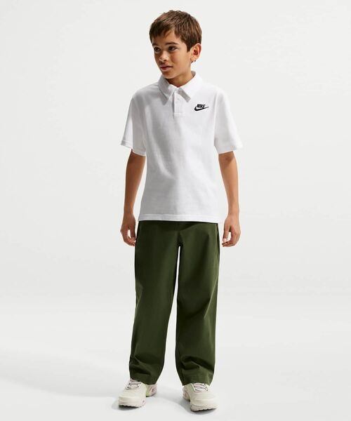 NIKE(ナイキ)の「ナイキ スポーツウェア クラブ ジュニア ニット ショートスリーブ ポロ / Nike Sportswear Club Big Kids' Knit Short-Sleeve Polo IF2841-100 White(ポロシャツ・キッズ・ホワイト・160/150/140/130)」の14枚目の写真