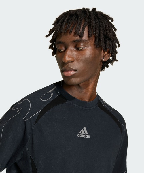 adidas(アディダス)の「Adilenium シーズン4 チームガイスト グラフィック 半袖Tシャツ / アディダスオリジナルス adidas Originals(Tシャツ/カットソー・メンズ・ブラック・SMALL/X-SMALL/X-LARGE/MEDIUM/4XL/LARGE/3XL/XX-LARGE)」の5枚目の写真