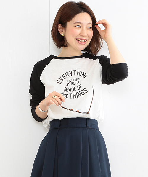 B:MING by BEAMS(ビーミングバイビームス)の「ビーミング by ビームス / ラグランプリント Tシャツ(Tシャツ/カットソー・レディース・ホワイト/ライトグレー/ブラック・ONE SIZE)」の3枚目の写真