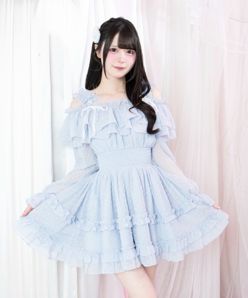 LAFARY(ラファリー)の「フリルオフショルワンピ(ワンピース・レディース・ホワイト/ピンク/ブルー・FREE)」の3枚目の写真