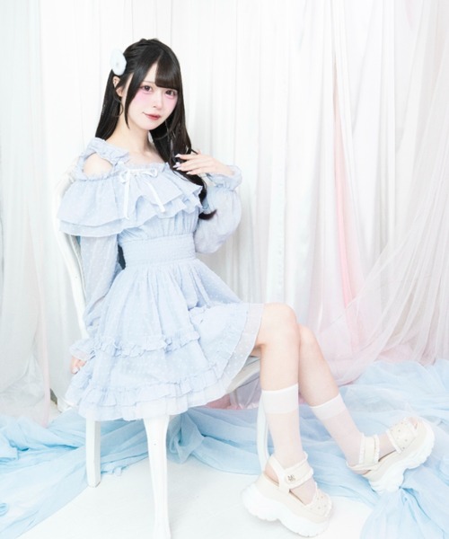 LAFARY(ラファリー)の「フリルオフショルワンピ(ワンピース・レディース・ホワイト/ピンク/ブルー・FREE)」の16枚目の写真