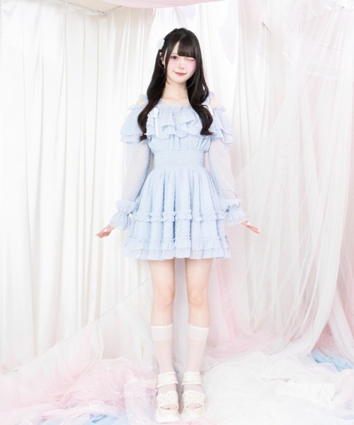 LAFARY(ラファリー)の「フリルオフショルワンピ(ワンピース・レディース・ホワイト/ピンク/ブルー・FREE)」の18枚目の写真