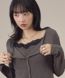 レース付きフェイクレイヤードトップス