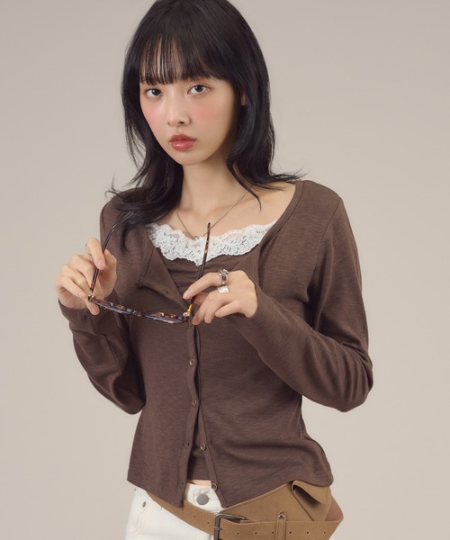 apres jour mignon(アプレジュールミニョン)の「レース付きフェイクレイヤードトップス(Tシャツ/カットソー・レディース・ピンク/チャコールグレー/ブラウン系その他・LARGE/フリー)」の18枚目の写真