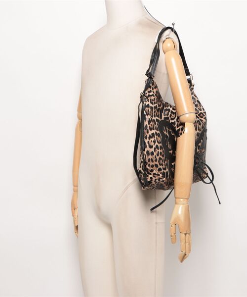 Burner(バーナー)の「【Leathen Leather(レーセンレザー)】レオパード柄 ワイドショルダートートバッグ lea-shbag-29-17【RBTS】(ショルダーバッグ・メンズ・ベージュ・FREE)」の5枚目の写真