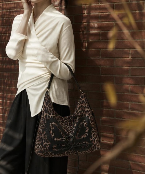 Burner(バーナー)の「【Leathen Leather(レーセンレザー)】レオパード柄 ワイドショルダートートバッグ lea-shbag-29-17【RBTS】(ショルダーバッグ・メンズ・ベージュ・FREE)」の10枚目の写真