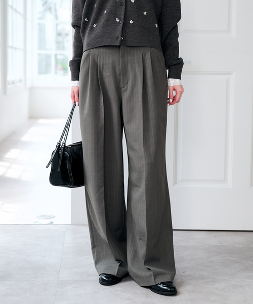 U by SPICK&SPAN(ユーバイスピックアンドスパン)の「ドライストレッチベルトスラックス(スラックス・レディース・ブラック/チャコールグレー/カーキ・36/38)」の2枚目の写真