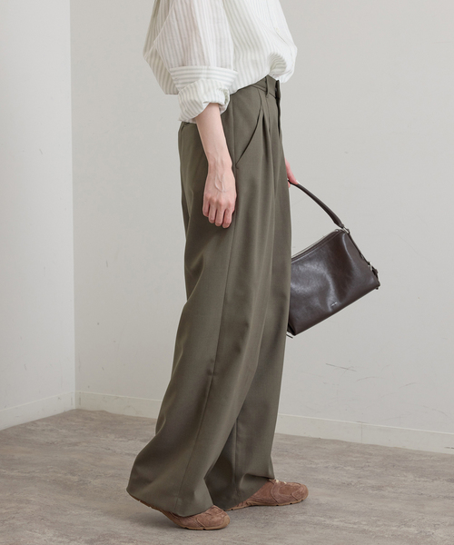 U by SPICK&SPAN(ユーバイスピックアンドスパン)の「ドライストレッチベルトスラックス(スラックス・レディース・ブラック/チャコールグレー/カーキ・36/38)」の22枚目の写真