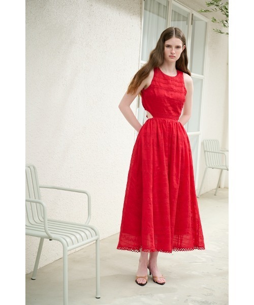 Estella.K(エステラケー)の「Arina Cut-out Dress カットアウトエンブロイダリードレス(ワンピース・レディース・ホワイト/ブラック/レッド/サックスブルー・FREE)」の17枚目の写真