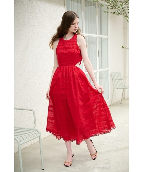 Estella.K(エステラケー)の「Arina Cut-out Dress カットアウトエンブロイダリードレス(ワンピース・レディース・ホワイト/ブラック/レッド/サックスブルー・FREE)」の19枚目の写真