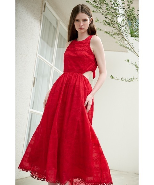 Estella.K(エステラケー)の「Arina Cut-out Dress カットアウトエンブロイダリードレス(ワンピース・レディース・ホワイト/ブラック/レッド/サックスブルー・FREE)」の14枚目の写真