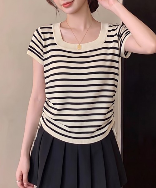 Girly Doll(ガーリードール)の「スクエアネック半袖ボーダーニット(Tシャツ/カットソー・レディース・ベージュ/ブラック・FREE)」の1枚目の写真