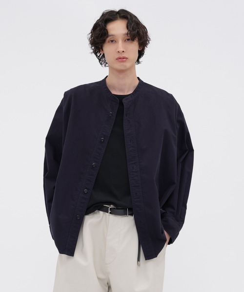 MHL.(エムエイチエル)の「SOFT HOPSACK(シャツ/ブラウス・メンズ・ブルー/オフホワイト/ネイビー・MEDIUM/LARGE/SMALL)」の2枚目の写真
