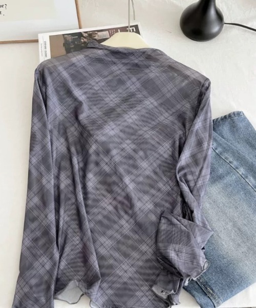 AVYL(アヴィル)の「チェック柄シアータートルメロートップス(Tシャツ/カットソー・レディース・ホワイト/グレー・M)」の8枚目の写真
