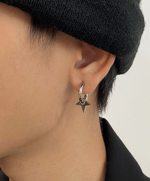 VIBGYOR(ヴィブジョー)の「スターモチーフ フープピアス/両耳用/メンズ(DAY)(ピアス(両耳用)・メンズ・シルバー・FREE)」の1枚目の写真