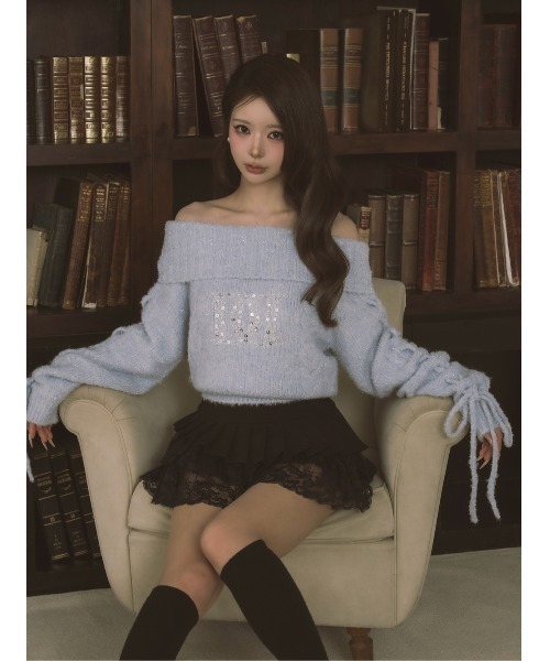 Darich(ダーリッチ)の「DDケーブルクロップドオフショルニットトップス(ニット/セーター・レディース・ピンク/ベージュ/ホワイト/サックスブルー・FREE)」の18枚目の写真