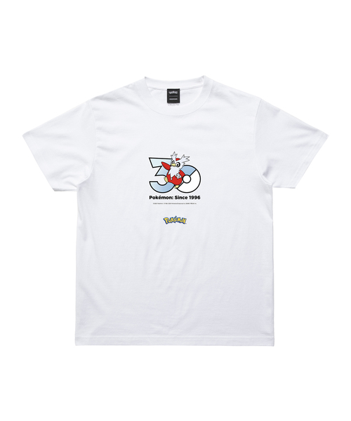 ZOZOSPOT(ゾゾスポット)の「Pokemon 30th Anniversary 1025 T-shirt 「デリバード」(Tシャツ/カットソー・レディース・ホワイト・SMALL/MEDIUM/LARGE/X-LARGE/XX-LARGE/XXX-LARGE/100cm/110cm/120cm/130cm/140cm/150cm/160cm)」の1枚目の写真