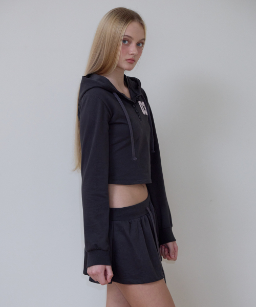 ROSEFRANTZ（ロゼフランツ）の「Patchwork Slim Hood Long Sleeve [Charcoal]（パーカー・レディース・チャコールグレー・OS）」の6枚目の写真