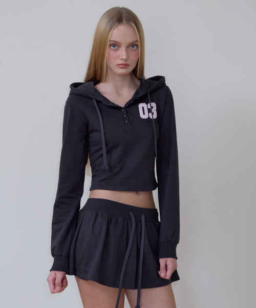 ROSEFRANTZ（ロゼフランツ）の「Patchwork Slim Hood Long Sleeve [Charcoal]（パーカー・レディース・チャコールグレー・OS）」の7枚目の写真