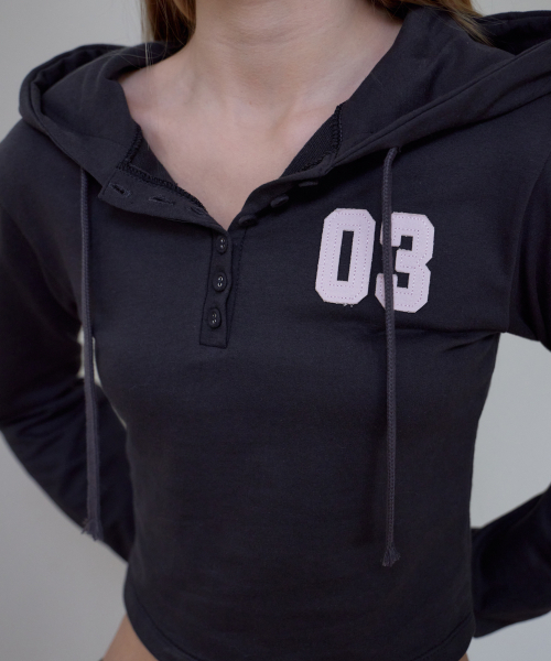 ROSEFRANTZ（ロゼフランツ）の「Patchwork Slim Hood Long Sleeve [Charcoal]（パーカー・レディース・チャコールグレー・OS）」の9枚目の写真