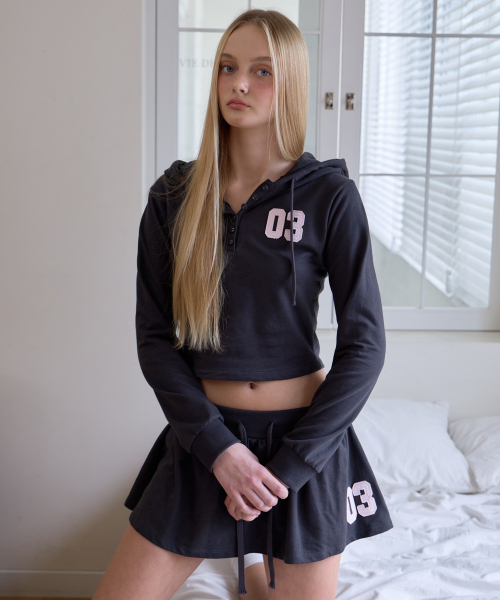 ROSEFRANTZ（ロゼフランツ）の「Patchwork Slim Hood Long Sleeve [Charcoal]（パーカー・レディース・チャコールグレー・OS）」の13枚目の写真