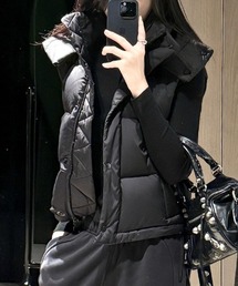 フード付きボリューム中綿ベスト