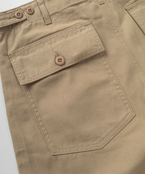 HANES(ヘインズ)の「【78】【Hanes/ヘインズ】ワイド ベイカー チノパンツ/ワークパンツ/アジャスター付き/綿100%/右綾ツイル/ワーク/ミリタリー/ユニセックス/レディース/メンズ(チノパンツ・メンズ・カーキ/ブラック/チャコールグレー/ベージュ・S/M/L/XL)」の12枚目の写真
