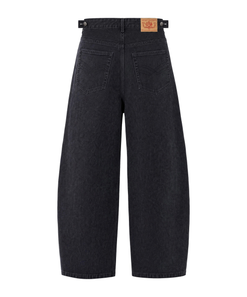 IDWS(アイドンワナセル)の「Crux Curved Denim Pants Black(デニムパンツ・レディース・その他・1/2/0)」の2枚目の写真