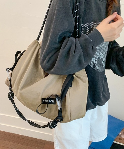 Miniministore(ミニミニストア)の「折りたたみトート ナイロンバッグ 軽量(トートバッグ・レディース・オフホワイト/ベージュ/ブラック・FREE)」の3枚目の写真