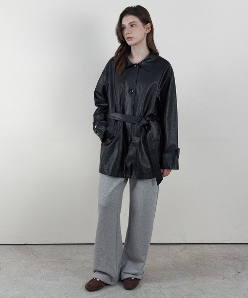 WEDNESDAYOASISFORWOMEN（ウェンズデー オアシス フォー ウーマン）の「ATELIER EDITION ビーガンレザー シングルハーフジャケット_BLACK(WCB6OT02)（ライダースジャケット・レディース・ブラック・FREE）」の3枚目の写真