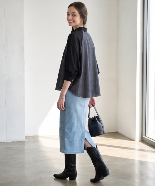 On One's Own(オンワンズオン)の「シフォンワイドスリーブ異素材ブラウス 長袖(シャツ/ブラウス・レディース・ネイビー/ブラック・M)」の4枚目の写真