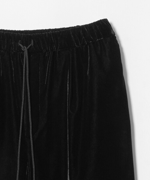 UNITED ARROWS(ユナイテッドアローズ)の「ベルベット イージーパンツ(その他パンツ・レディース・ダークブラウン/ブラック・38/36)」の21枚目の写真