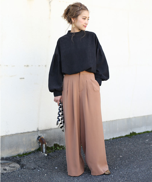 select MOCA（セレクトモカ）の「ジャガードボリュームバルーンスリーブプチハイネック後ろボタンボックスシルエット長袖ブラウス（Tシャツ/カットソー・レディース・ブラック/カーキ/キャメル・FREE）」の4枚目の写真