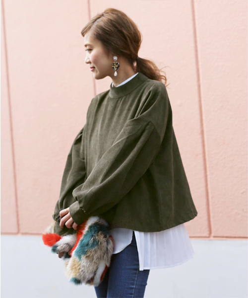 select MOCA（セレクトモカ）の「ジャガードボリュームバルーンスリーブプチハイネック後ろボタンボックスシルエット長袖ブラウス（Tシャツ/カットソー・レディース・ブラック/カーキ/キャメル・FREE）」の5枚目の写真