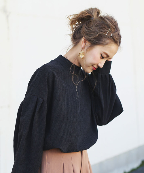 select MOCA（セレクトモカ）の「ジャガードボリュームバルーンスリーブプチハイネック後ろボタンボックスシルエット長袖ブラウス（Tシャツ/カットソー・レディース・ブラック/カーキ/キャメル・FREE）」の9枚目の写真