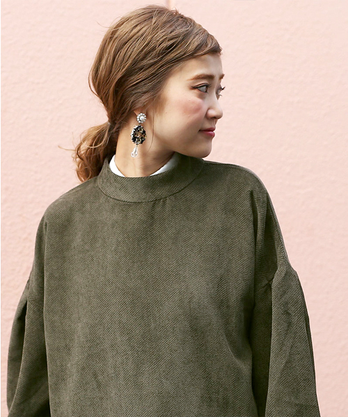 select MOCA（セレクトモカ）の「ジャガードボリュームバルーンスリーブプチハイネック後ろボタンボックスシルエット長袖ブラウス（Tシャツ/カットソー・レディース・ブラック/カーキ/キャメル・FREE）」の12枚目の写真