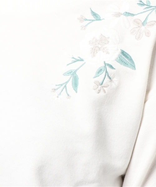 ikka(イッカ)の「フラワー刺繍プルオーバー(Tシャツ/カットソー・レディース・ネイビー/オフホワイト/グレー・LARGE/MEDIUM)」の10枚目の写真