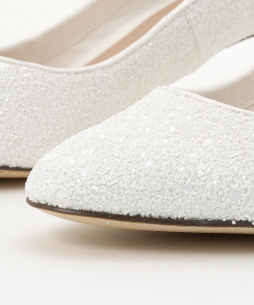 CHARLES & KEITH（チャールズ & キース）の「ベーシックパンプス / BASIC PUMPS（パンプス・レディース・レッド/ホワイト/グレー/ブラック・23cm/24cm/24.5cm/23.5cm/22cm/22.5cm）」の9枚目の写真