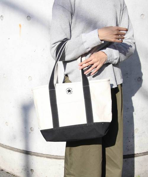CONVERSE(コンバース)の「【CONVERSE/コンバース】canvas M tote/キャンバスMトートバッグ(トートバッグ・レディース・ベージュ/ブラック/ホワイト/ブラック系その他/レッド/ネイビー/グレー/ダークベージュ/ベージュ系その他/グリーン/ライトブラウン/ブルー/ブラック系その他3/アイボリー/レッド系その他/ワインレッド・FREE)」の22枚目の写真