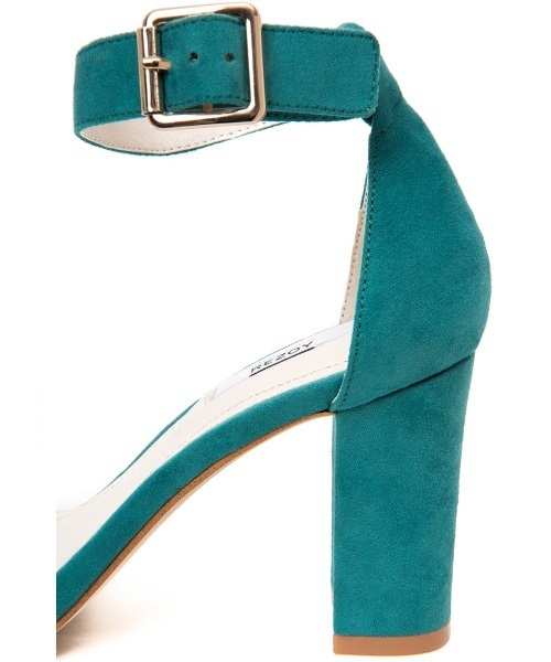 REZOY（リゾイ）の「【ar6月号・VVi7月号・美人百花6月号】掲載商品【REZOY】ストレートストラップカラースエードサンダル（サンダル・レディース・ブラック/パープル/グリーン/ベージュ・L/LL/S/M）」の11枚目の写真