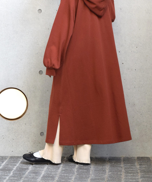 w closet（ダブルクローゼット）の「スエットフーディワンピース_（ワンピース・レディース・ブラック/グレー/オレンジ・FREE）」の21枚目の写真